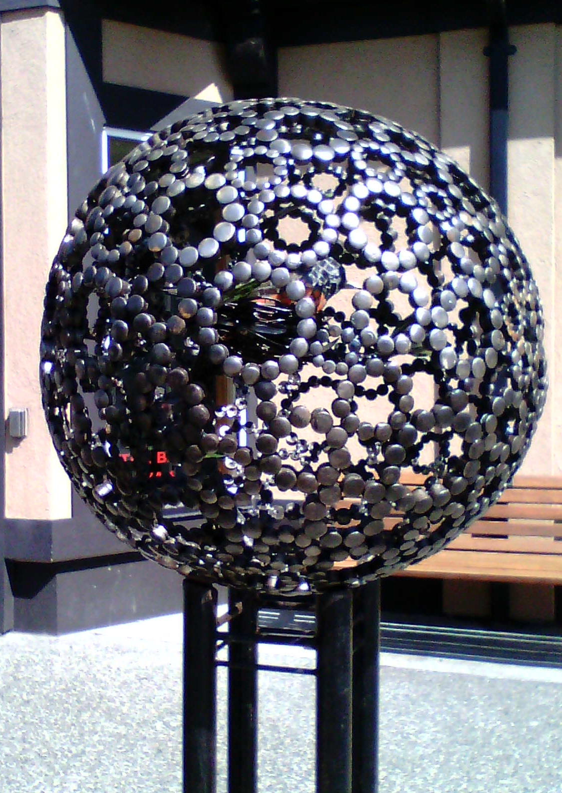 Circular Cage for Robin 2023 Art | chocofigbee